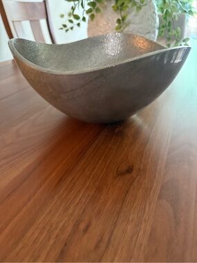 Large Pewter Hammered Bowl - Modern Home Dining